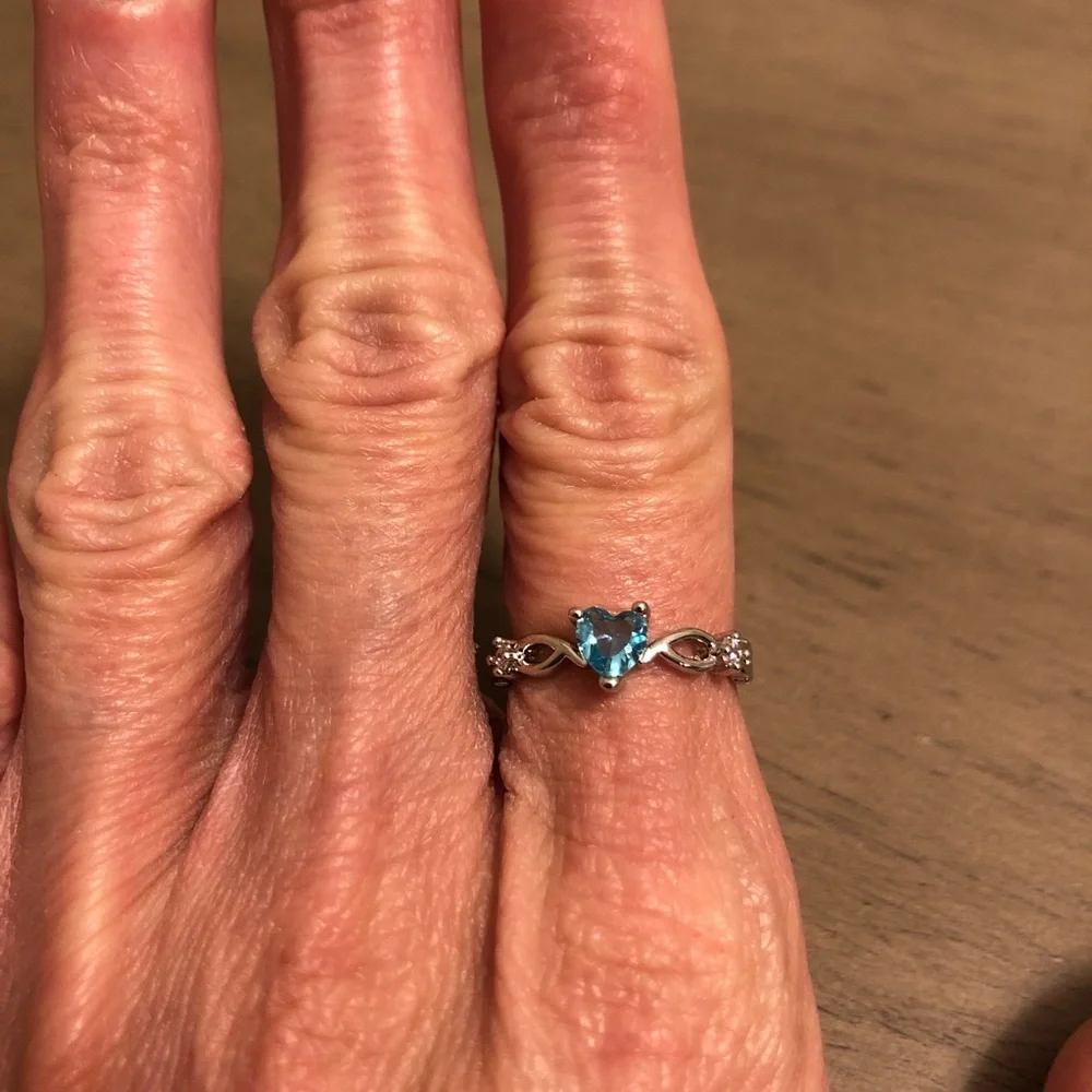 Elegant Silver Tone and Blue Faux Gemstone Heart Ring
